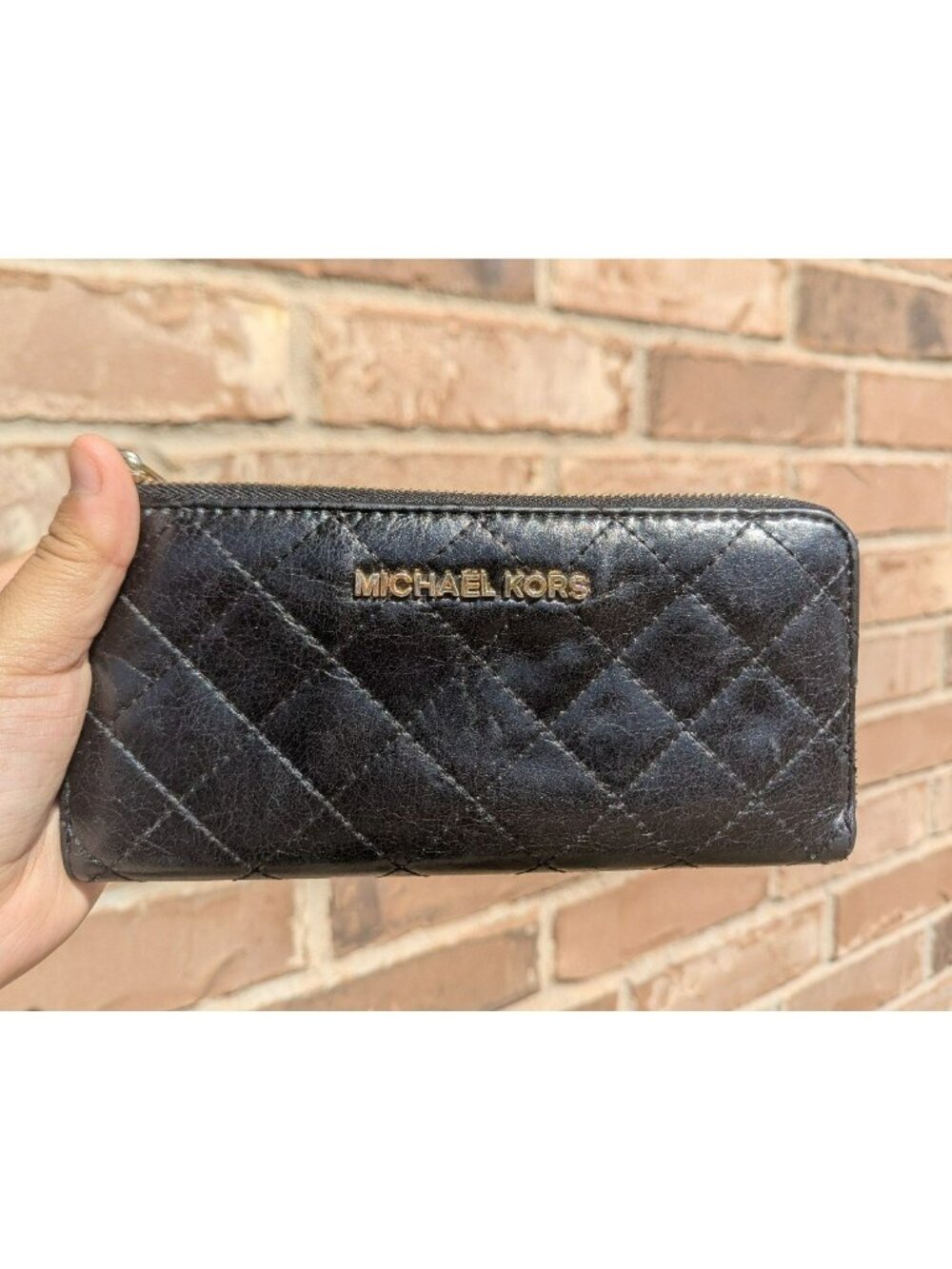 Michael Kors Quilted Leather 3/4 Zip Wallet Black Gold 32H4GAHZ3L
